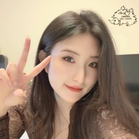 5k  一頭亮麗的長髮 搭配高挺的鼻子 展現出御姐的氣勢