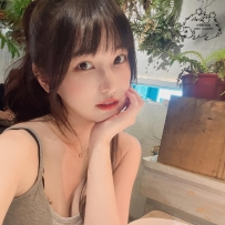 6k  大家有什麼可以玩的操作都可以在她身上實踐看看!