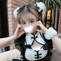 12k  米塔是一位台日混血女孩，外表甜美可人像洋娃娃一般