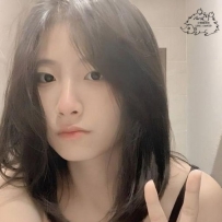 5k  貼身襯衫下是即將爆開的豪乳,是性感也是誘惑