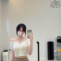 6000  腿控,敏感,緊緻 健談