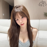 8k  可愛單純性格床上尺度卻很大，可以直接幫口爆