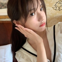 8k  水手服 乖巧健談 配合度高 不趕時間 鮑魚敏感多汁