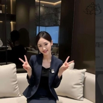 6500  在職櫃姐  比例漂亮，腿線修長，整體俐落有質感