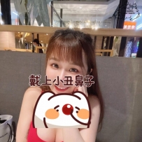 4500  158 的嬌小身高，配上剛剛好的肉感曲線