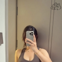 5k  外表溫柔純真，私下極度淫蕩