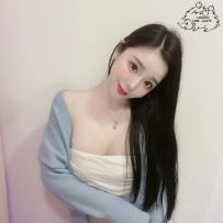 6k  超氣質服裝系正妹，外型有點像某youtube紅人女友